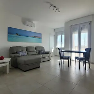 Intero Con Parcheggio Gratuito Porto Torres
